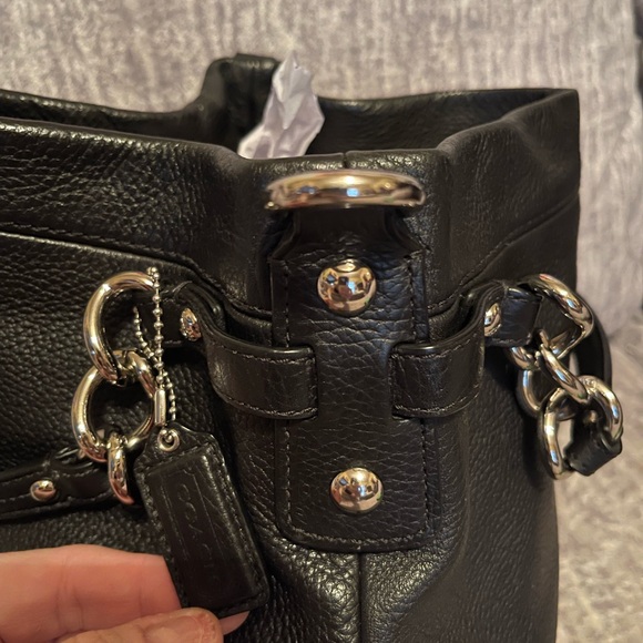 Coach in black pebble leather - Picture 2 of 16